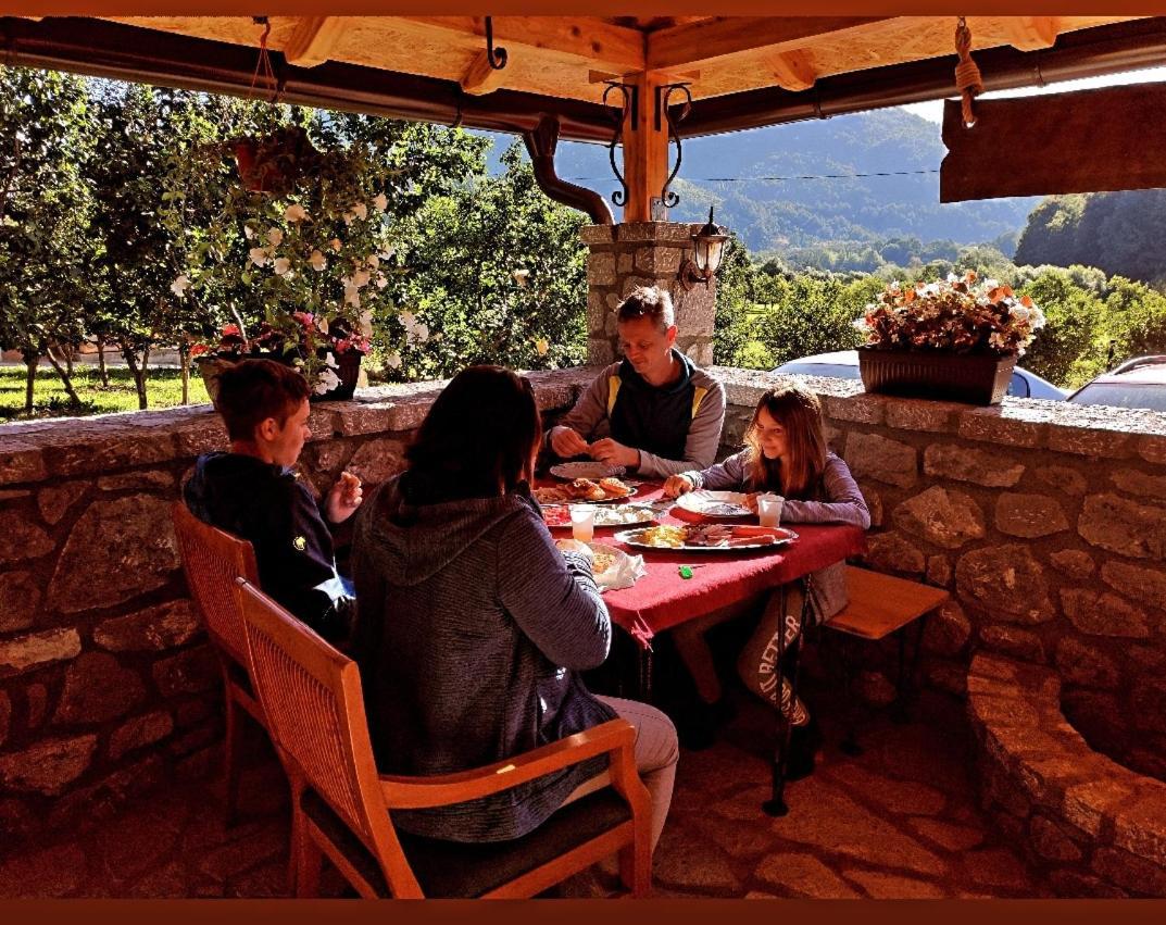 Holiday Bungalows & Food Plav Exterior photo